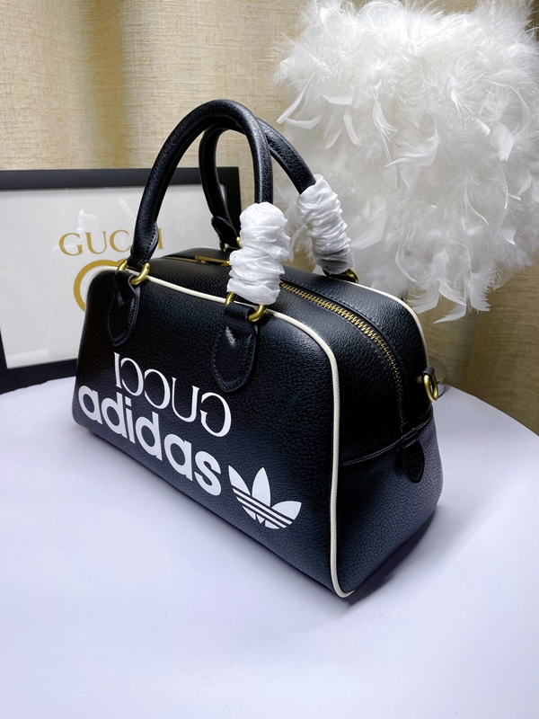 激安グッチバッグコピー内部構造